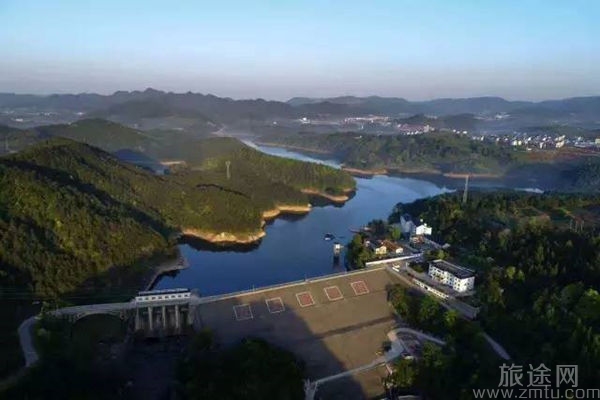 磐安皇城湖