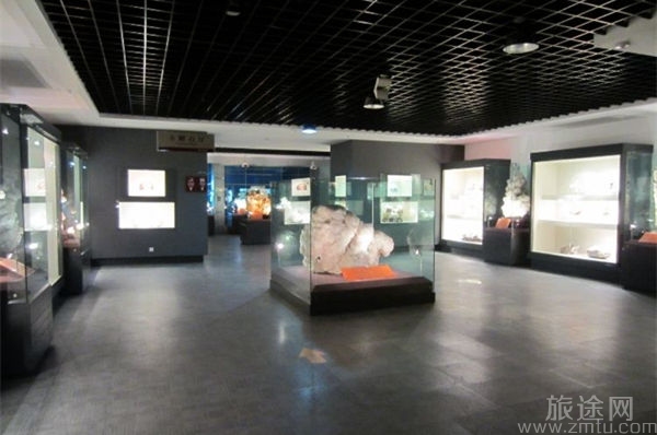东方地质博物馆