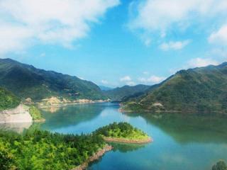 千峡湖