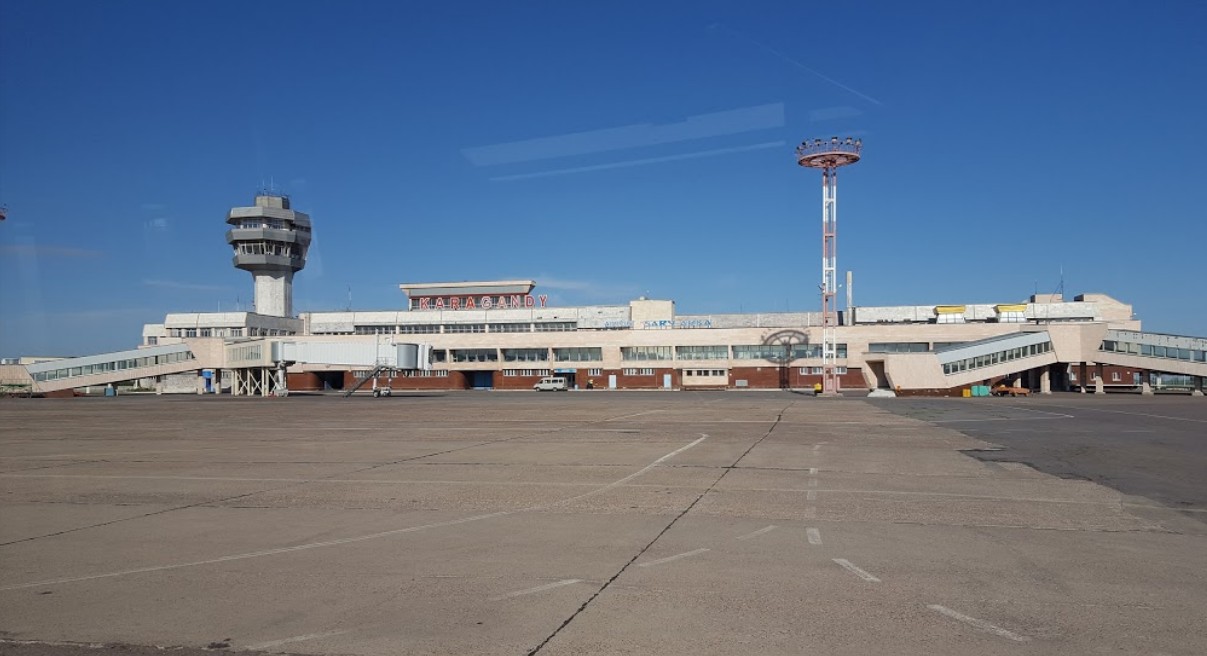 卡拉干达萨里-阿尔卡国际机场